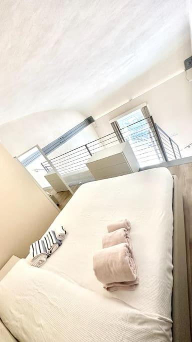 Duomo Modern Loft 100Mt From Duomo And Lake Como Zewnętrze zdjęcie